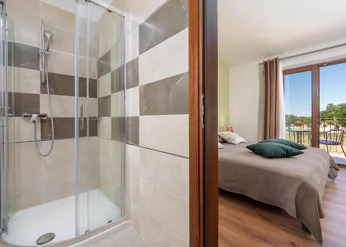 Rotonda Nyaraló Poreč