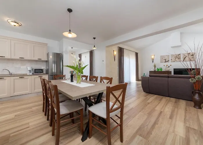 Rotonda Σπίτι διακοπών Πόρετς